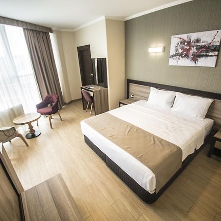 Sincan The Corner Hotel מראה חיצוני תמונה