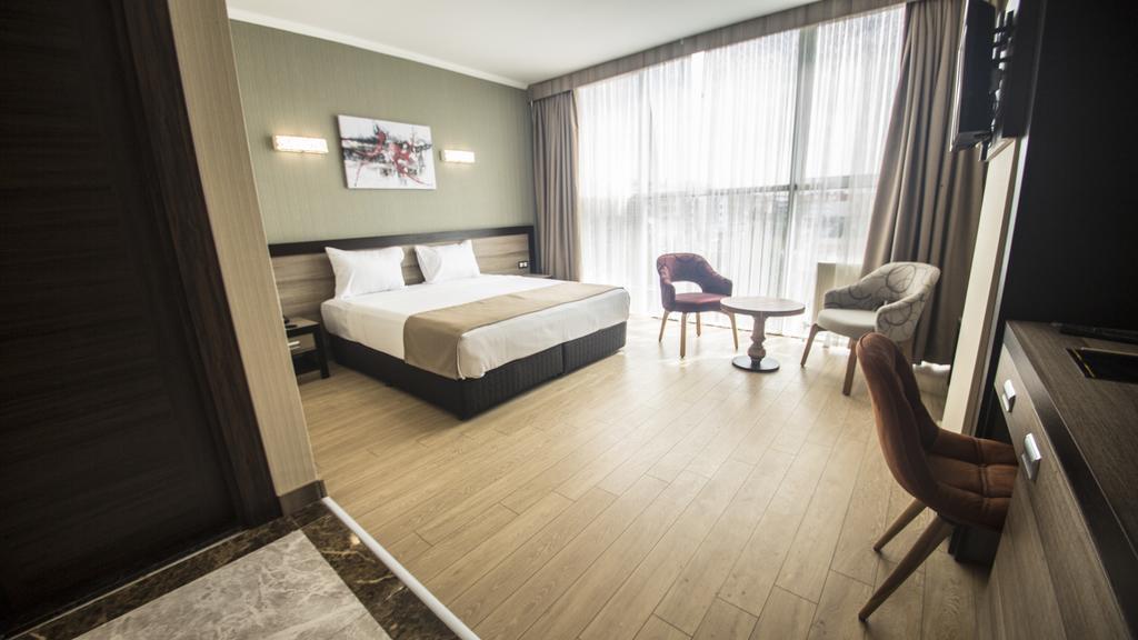 Sincan The Corner Hotel מראה חיצוני תמונה