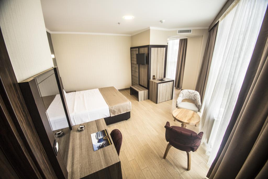 Sincan The Corner Hotel מראה חיצוני תמונה