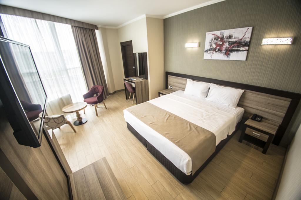 Sincan The Corner Hotel מראה חיצוני תמונה
