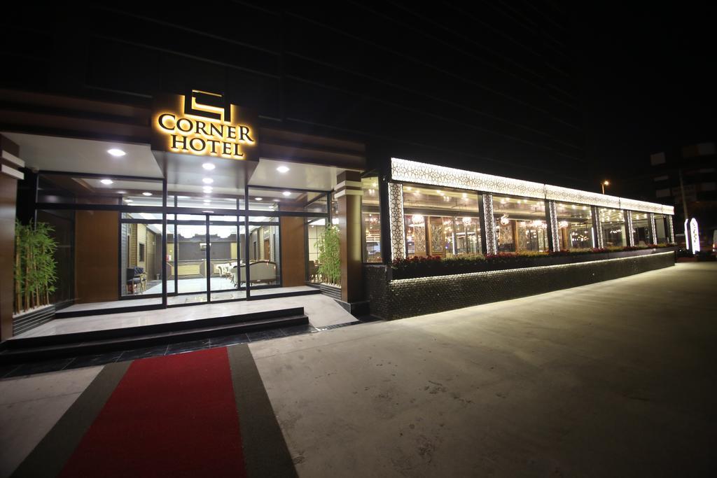 Sincan The Corner Hotel מראה חיצוני תמונה