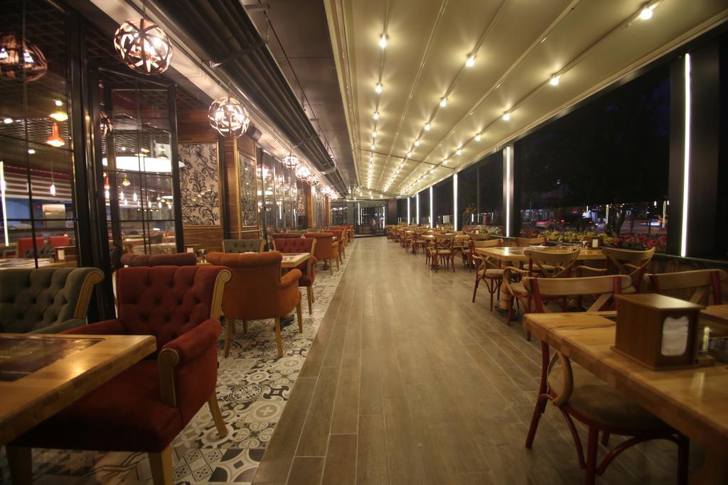 Sincan The Corner Hotel מראה חיצוני תמונה