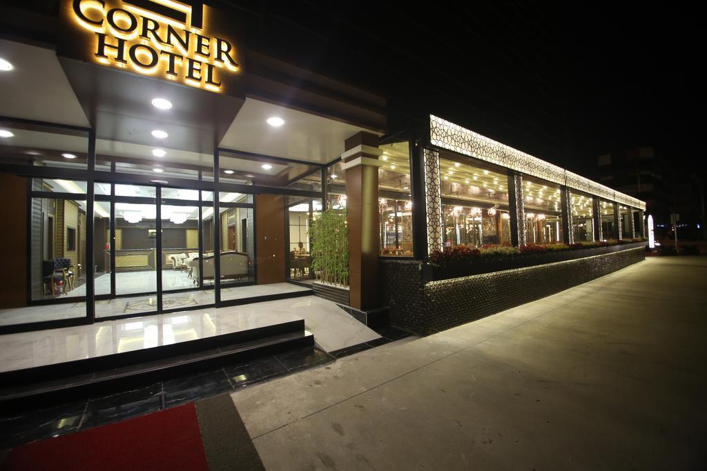 Sincan The Corner Hotel מראה חיצוני תמונה