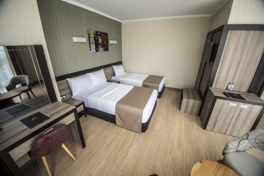 Sincan The Corner Hotel מראה חיצוני תמונה