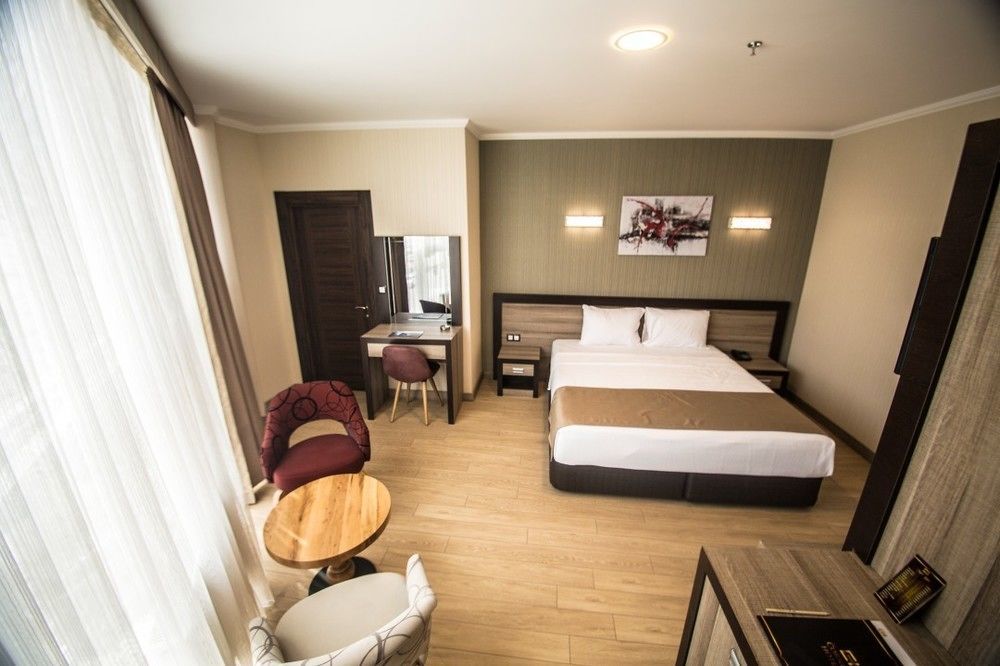 Sincan The Corner Hotel מראה חיצוני תמונה