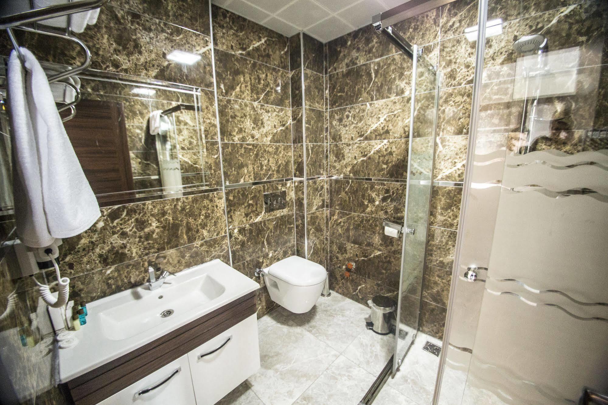 Sincan The Corner Hotel מראה חיצוני תמונה