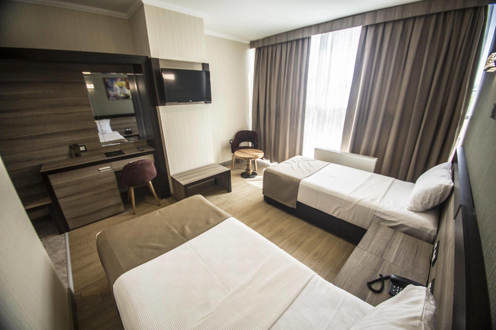 Sincan The Corner Hotel מראה חיצוני תמונה